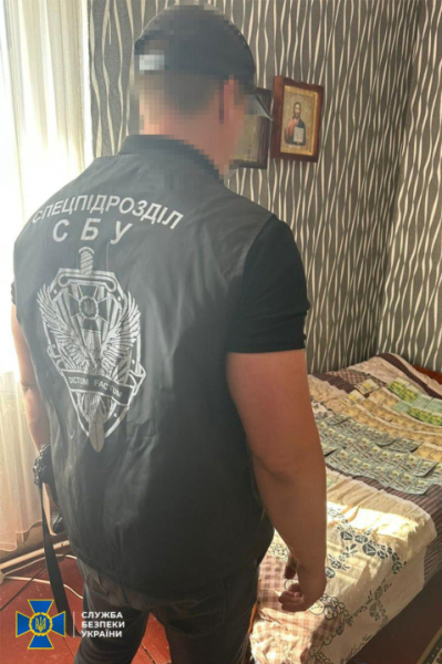 На Буковині лікар вимагав 7 тисяч доларів у матері військовослужбовця &raquo; Чернівецький промінь | Новини. Буковина. Чернівці