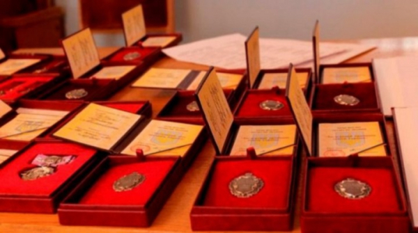 У Чернівцях до 1 серпня приймають заявки на Муніципальну відзнаку імені Антона Кохановського » Чернівецький промінь | Новини. Буковина. Чернівці У Чернівцях до 1 серпня приймають заявки на Муніципальну відзнаку імені Антона Кохановського » Чернівецький промінь | Новини. Буковина. Чернівці