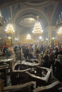 Прихожани УПЦ відбили назад кафедральний собор у Чернівцях &raquo; Чернівецький промінь | Новини. Буковина. Чернівці