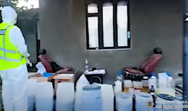 4 мільйони на наркотиках: поліція знешкодила наркоділка та викрила лабораторію амфетаміну &raquo; Чернівецький промінь | Новини. Буковина. Чернівці